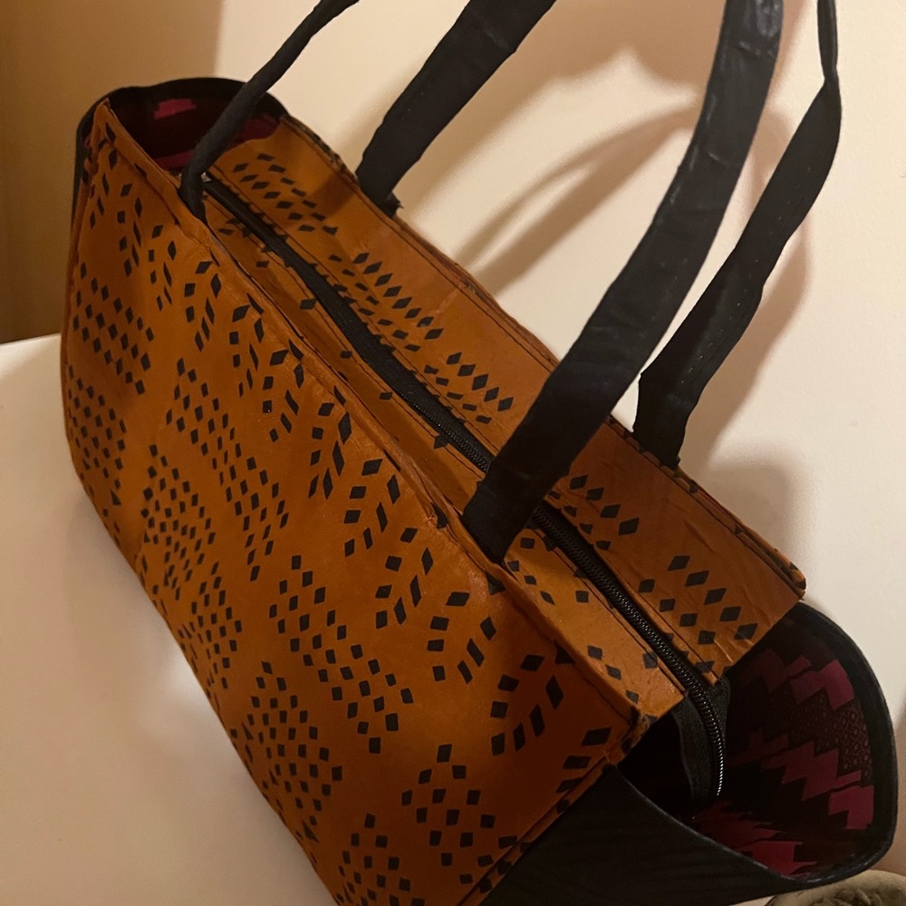 Brown and Black Patterned Wide Tote Bag - Picture 3 of 4